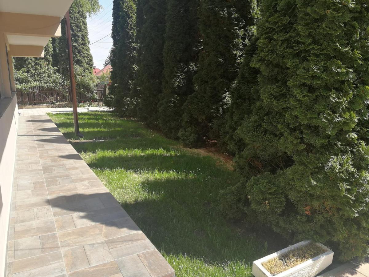 Rubin Apartman Hajduszoboszlo Luaran gambar