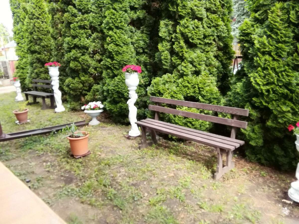 Rubin Apartman Hajduszoboszlo Luaran gambar